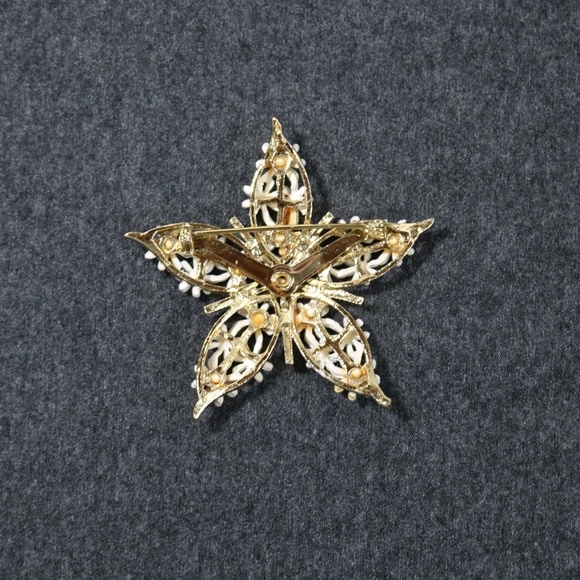vintage costume jewelry dasiy enameled star brooch - Picture 4 of 5